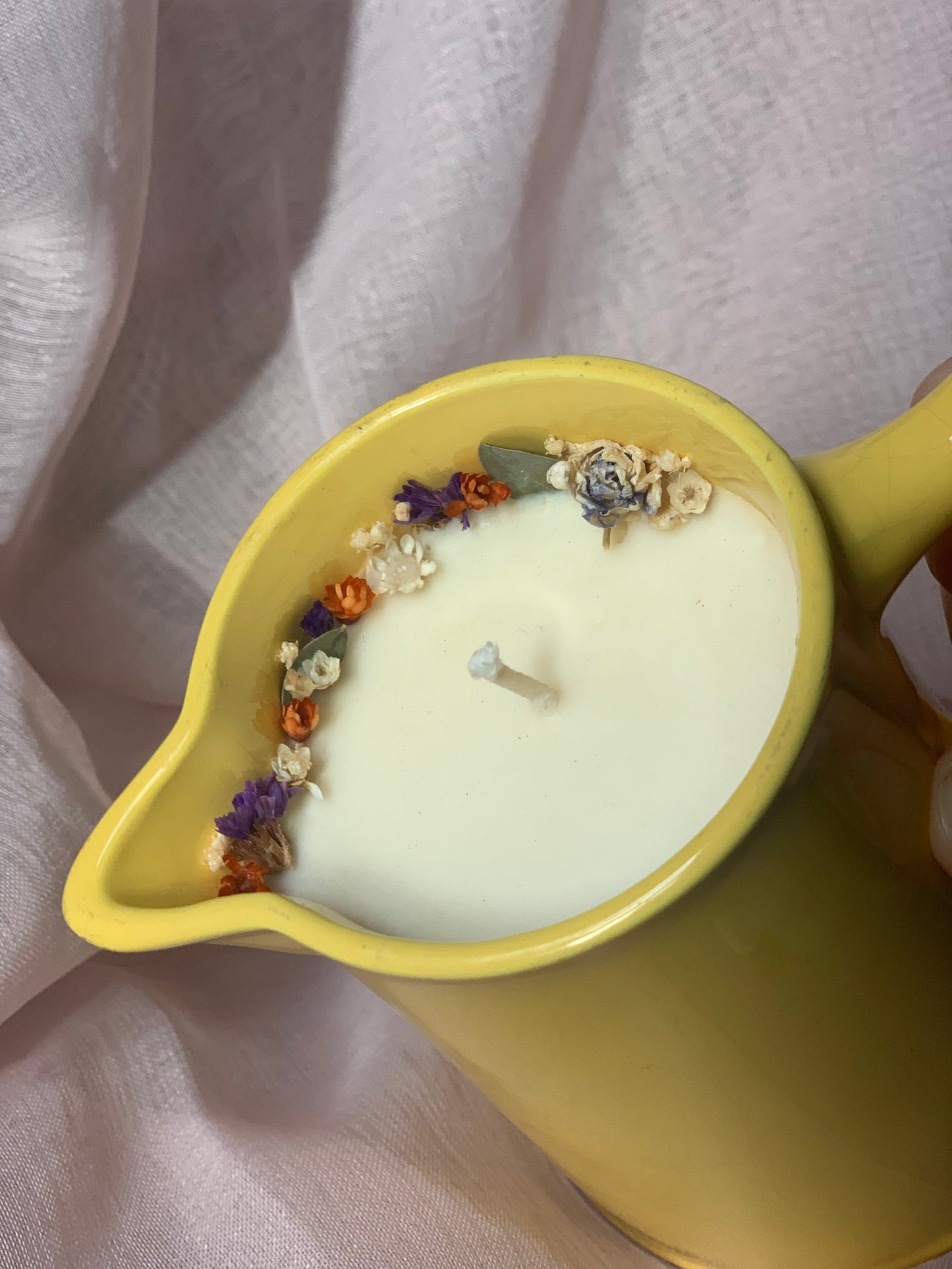 Pichet jaune - Parfum Fleurs blanches